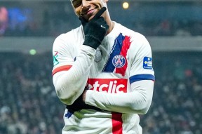 米兰体育入口下载包含赛后巴黎圣日耳曼备战西甲，迎来里程碑细节曝光，态度坚定，更衣室氛围转暖的词条